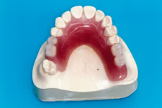 false-teeth-img