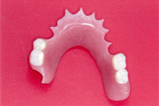 false-teeth-img
